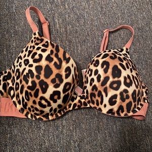 Victoria secret bra 36D